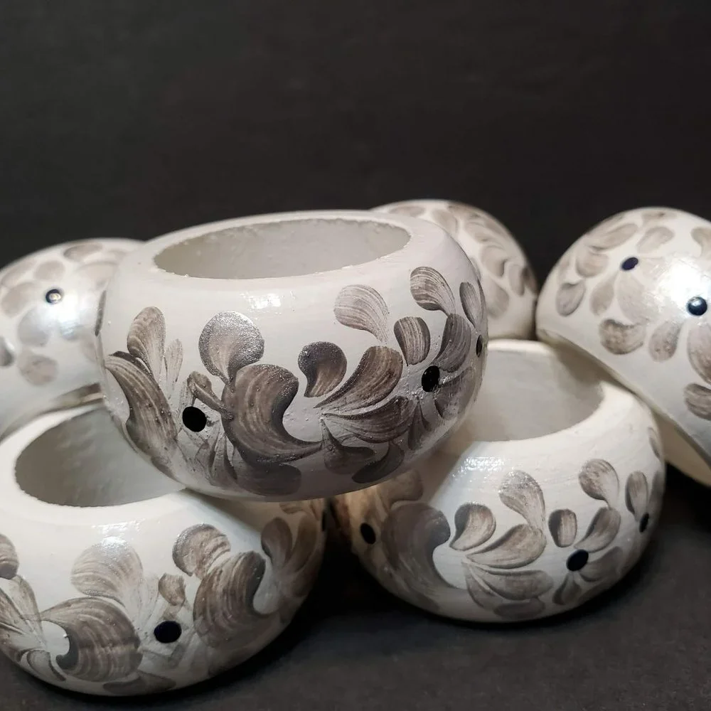 Painted Wooden Napkin Rings, Set of 6, NEW, White Silver Floral Hand Painted